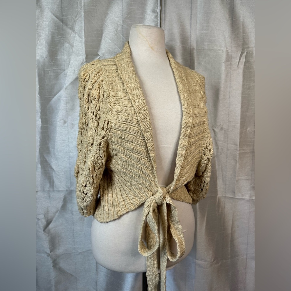 Elegant free people Cream cropped crochet Sweater - Picture 2 of 9